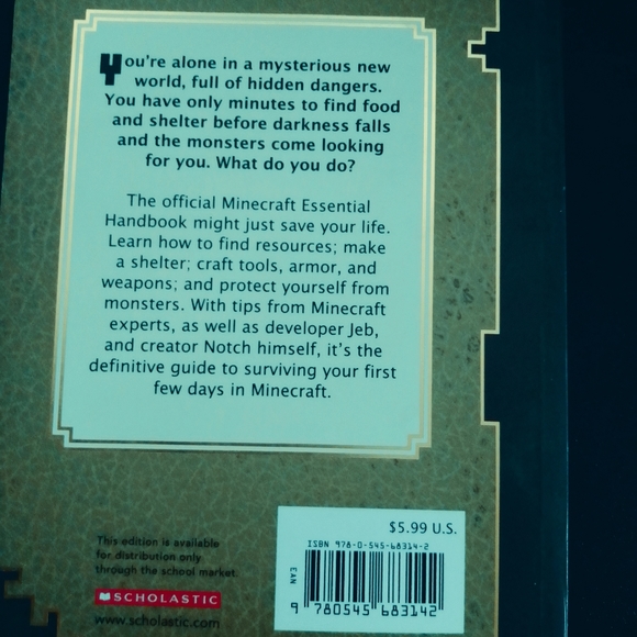 Minecraft essential handbook - Picture 2 of 2